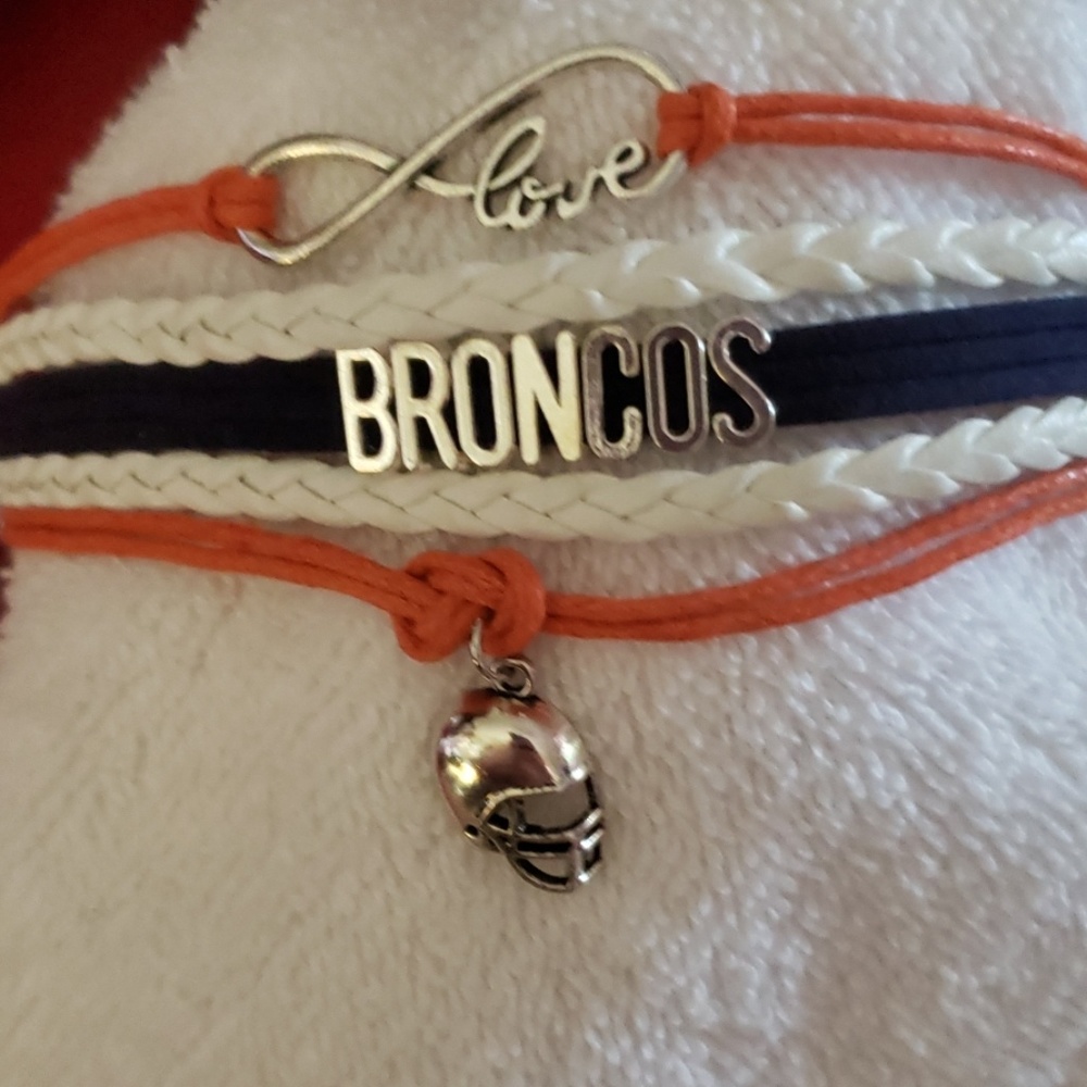 $5 OR BUNDLE FOR LESS!  BRONCOS BRACELET